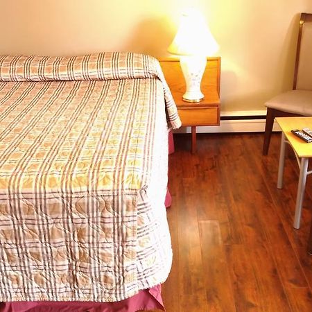 Maple Leaf Motel Delhi 외부 사진