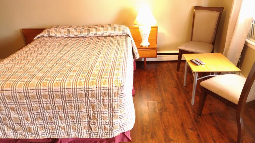 Maple Leaf Motel Delhi 외부 사진